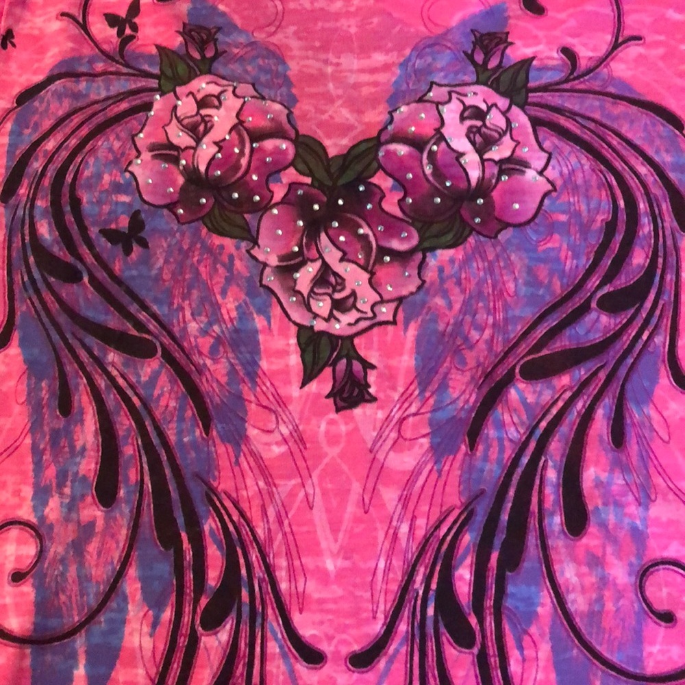 NWT Lock & Love Bling Top. Rhinestones, Angel Wings, butterflies & Roses.